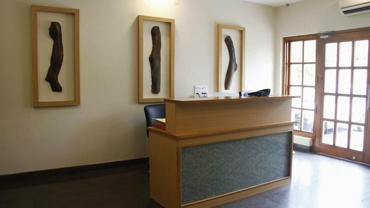 Classic Luxury Service Apartments 维沙卡帕特南 外观 照片