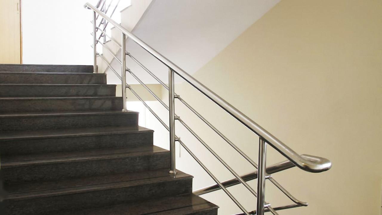 Classic Luxury Service Apartments 维沙卡帕特南 外观 照片